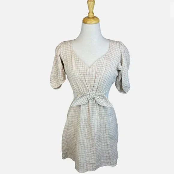long sleeve ballerina dress Ballerina Dress in White 30W main image 1